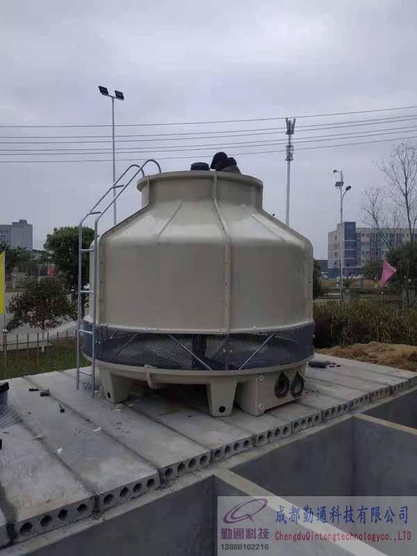 四川東博軌道科技有限公司150T冷卻塔安裝現場